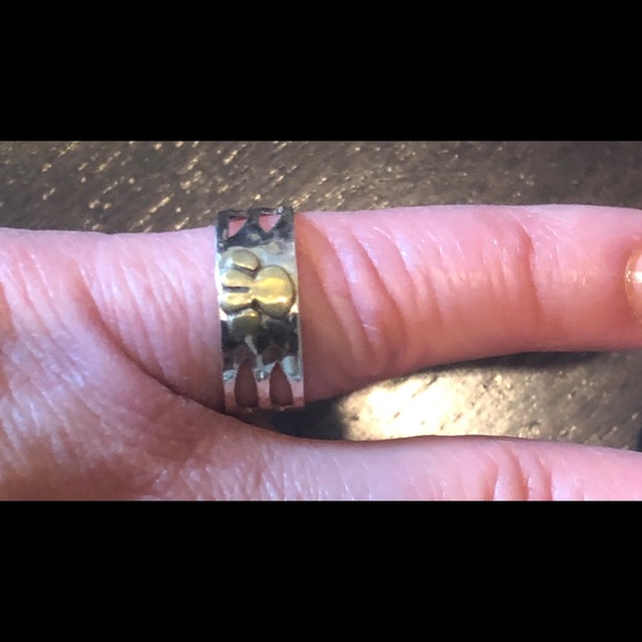 Sterling Wide ring with brass paw 🐾 print NWOT - Picture 4 of 6